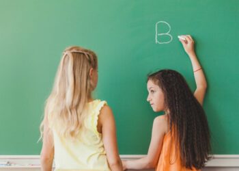 CBSE VS ICSE: Differentiate between CBSE and ICSE Board?